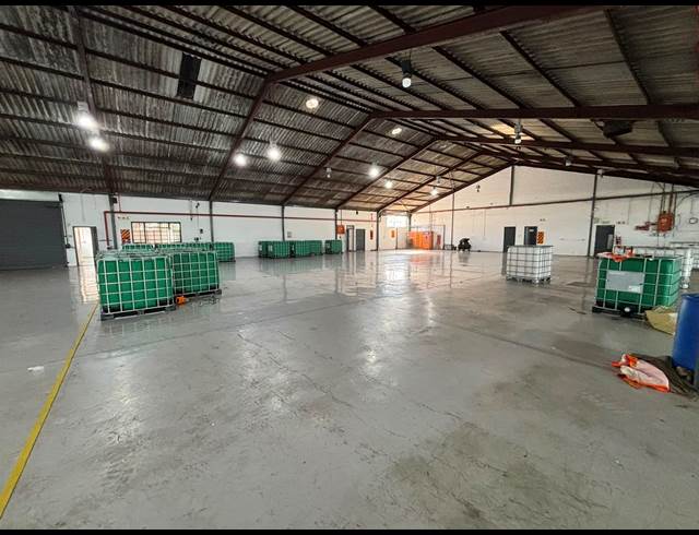 1,300M² WAREHOUSE TO LET IN EPPING INDUSTRIAL