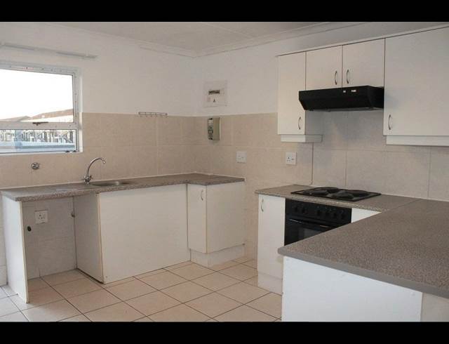 2 bed property to rent in STRAND