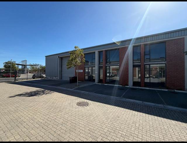 776M² WAREHOUSE TO LET IN BELLVILLE SOUTH INDUSTRIA