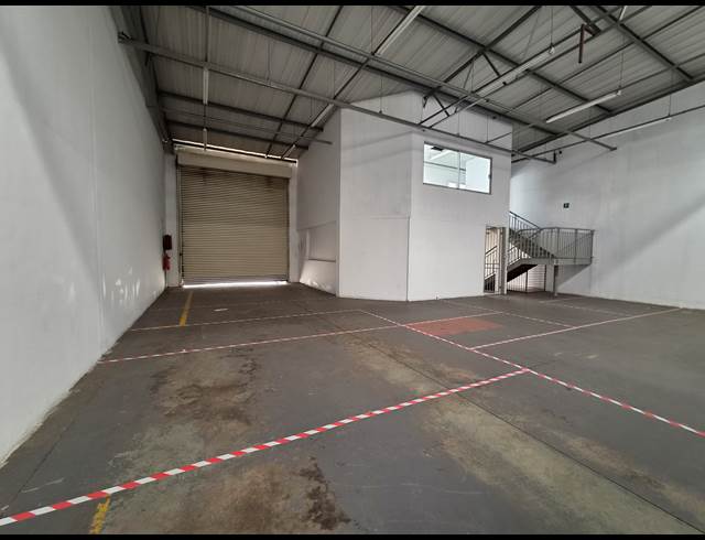 250M² WAREHOUSE TO LET IN ALLANDALE