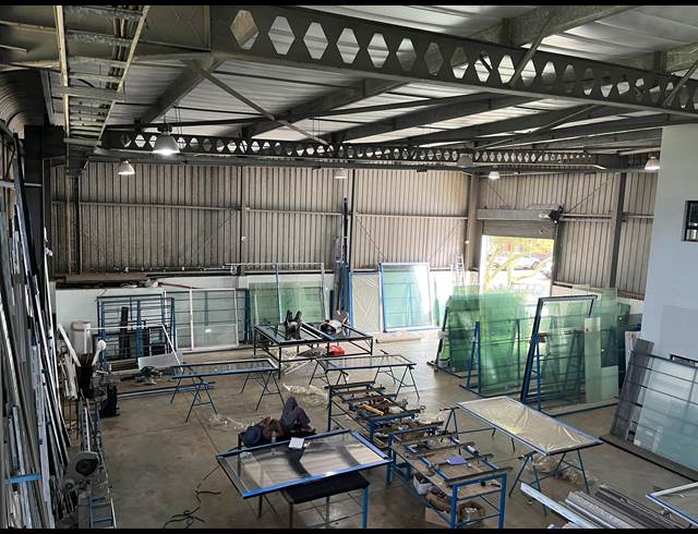 517M² WAREHOUSE TO LET IN SHAKAS HEAD
