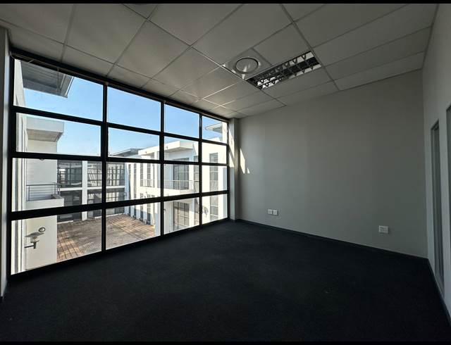 230.80M² OFFICE TO LET IN HIGHVELD TECHNOPARK
