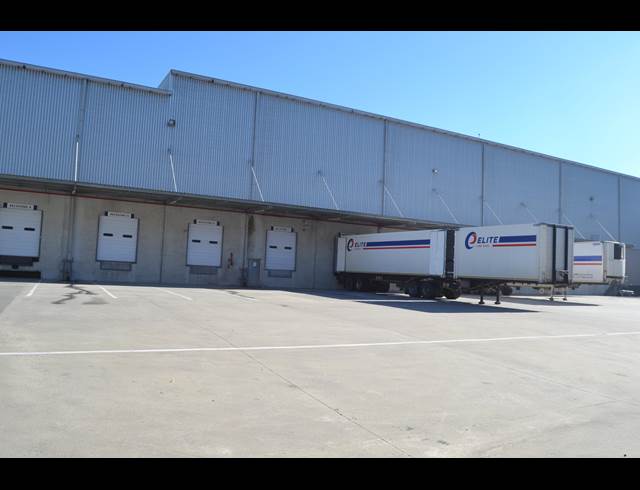 9,261M² WAREHOUSE TO LET IN PAROW INDUSTRIAL
