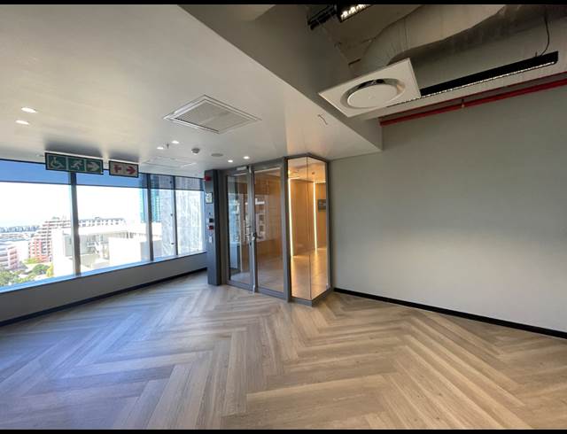 466M² OFFICE TO LET IN DE WATERKANT