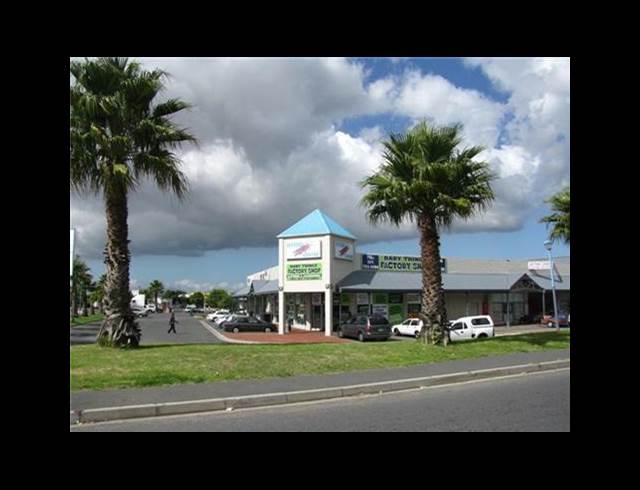 207M² RETAIL TO LET IN OTTERY