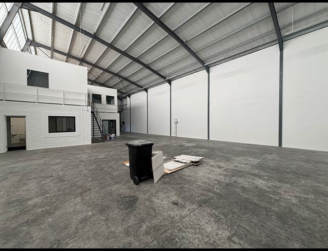 494M² WAREHOUSE TO LET IN FIRGROVE
