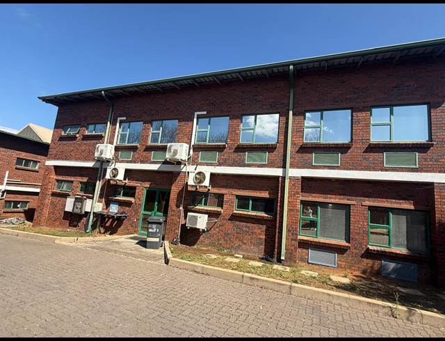 482M² WAREHOUSE TO LET IN KYALAMI