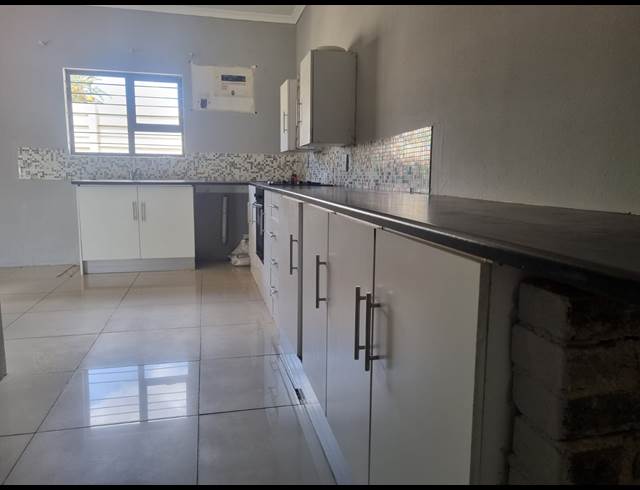 3 BEDROOM PROPERTY TO RENT IN ALBERTSDAL