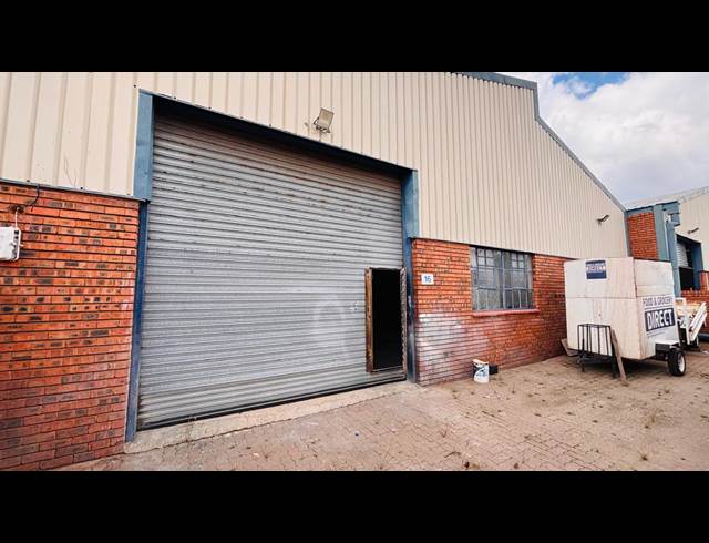 444M² WAREHOUSE TO LET IN ROBERTVILLE