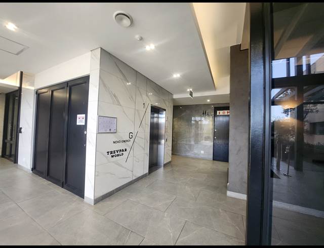 389M² OFFICE TO LET IN WATERFALL