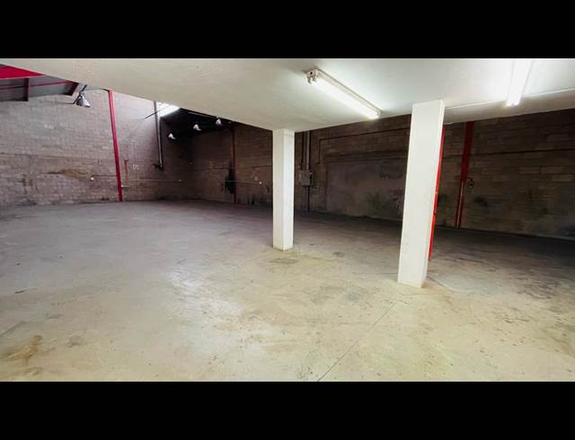 291M² WAREHOUSE TO LET IN ROBERTVILLE