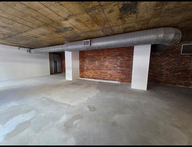 176M² RETAIL TO LET IN GREEN POINT