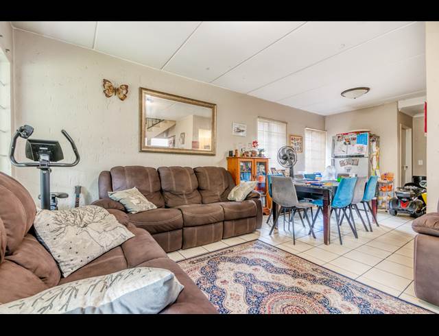 3 BEDROOM TOWNHOUSE RENTED IN NORTHGATE