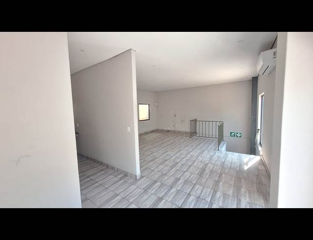 677M² MINI FACTORY TO LET IN COSMO BUSINESS PARK