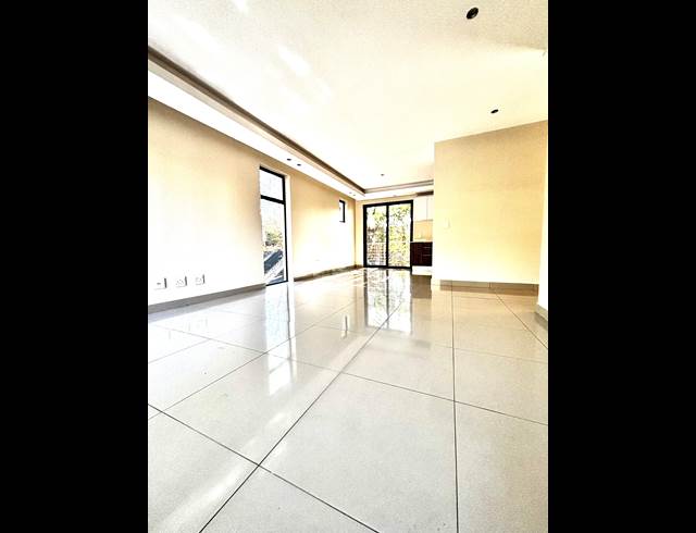2 BEDROOM APARTMENT TO LET IN PARKMORE