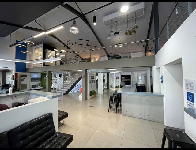 760M² BUILDING TO LET IN GARDENS