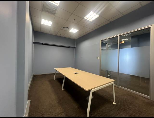 438M² OFFICE TO LET IN ROSEBANK