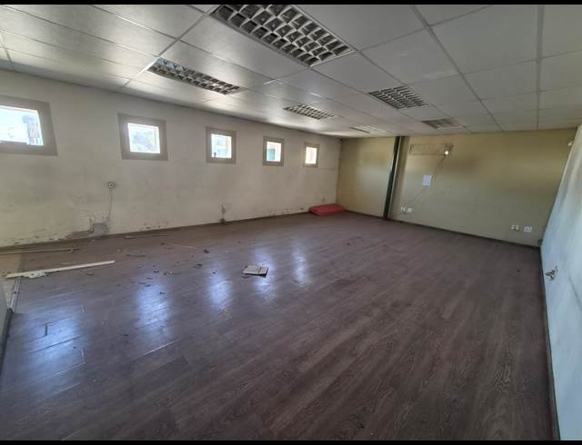 175M² OFFICE TO LET IN WADEVILLE