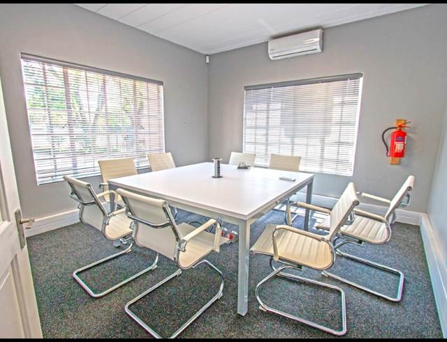 138M² OFFICE TO LET IN MELROSE ESTATE