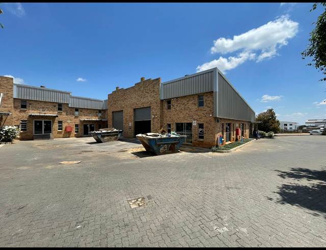 598M² WAREHOUSE TO LET IN LASER PARK