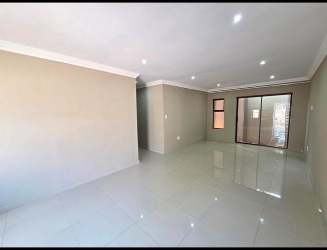 2 BEDROOM PROPERTY TO RENT IN ERASMIA