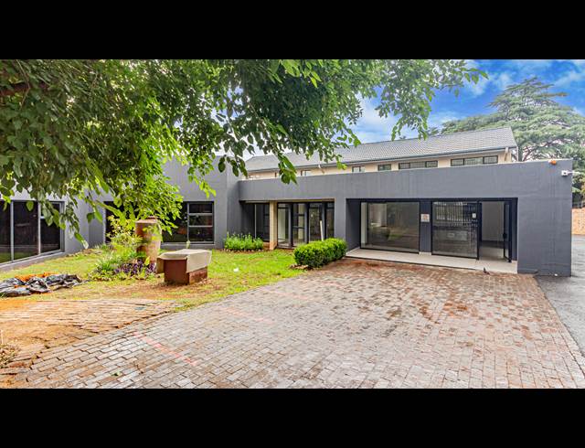 887M² OFFICE TO LET IN FERNDALE