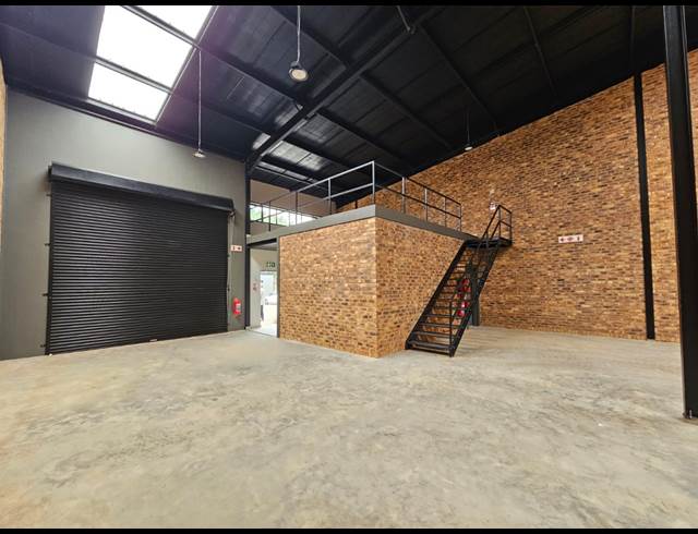 279M² FACTORY TO LET IN ANDERBOLT