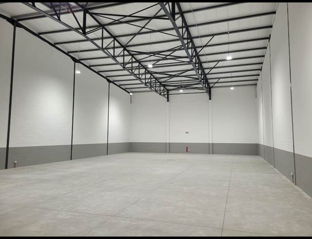 565M² WAREHOUSE TO LET IN STIKLAND INDUSTRIAL