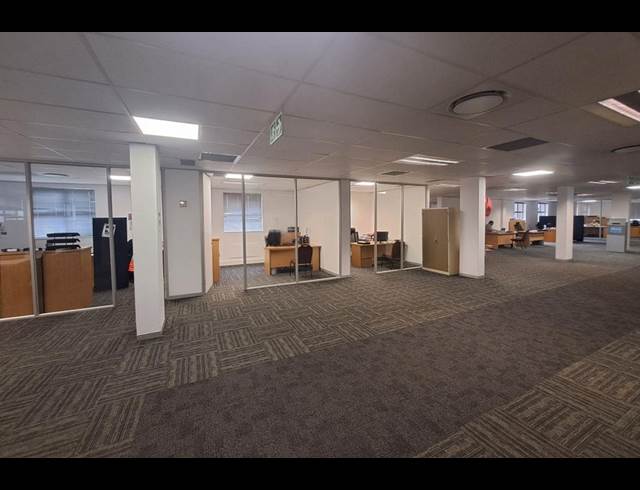 1,194M² OFFICE TO LET IN CENTURY CITY