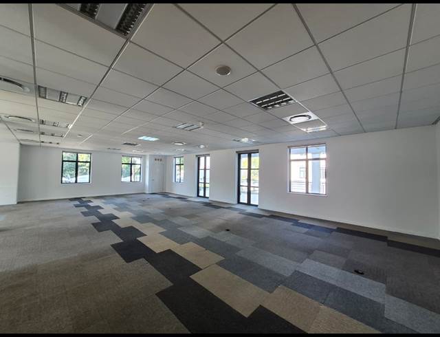359M² OFFICE TO LET IN ILLOVO