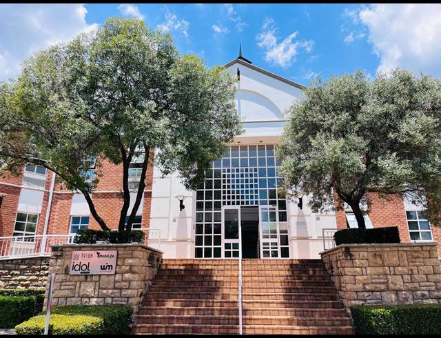 425M² OFFICE TO LET IN FOURWAYS