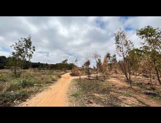 35,000M² VACANT LAND TO LET IN VILLAGE DEEP