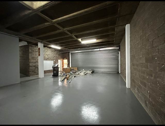 2,082M² WAREHOUSE TO LET IN WYNBERG