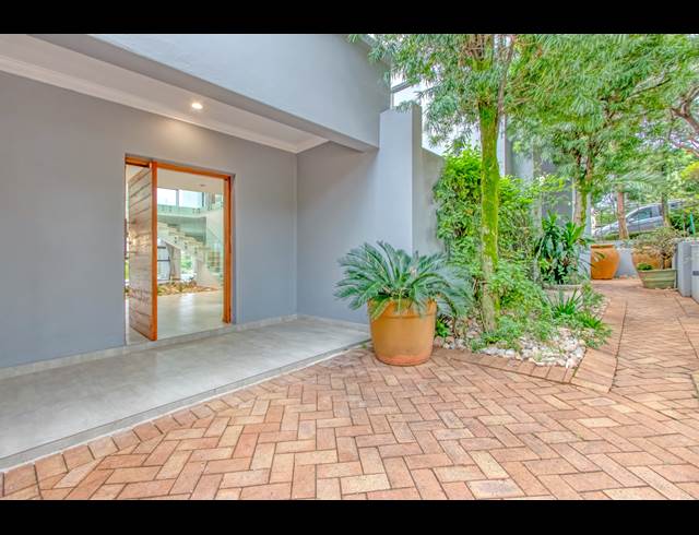 4 BEDROOM HOUSE TO LET IN DAINFERN GOLF ESTATE