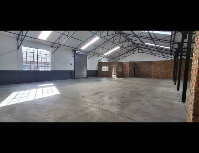 353M² BUILDING TO LET IN BENONI SOUTH