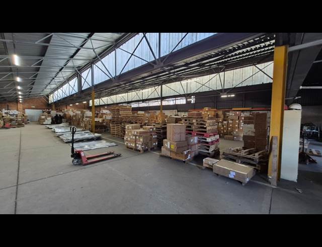 5,356M² WAREHOUSE TO LET IN ANDERBOLT