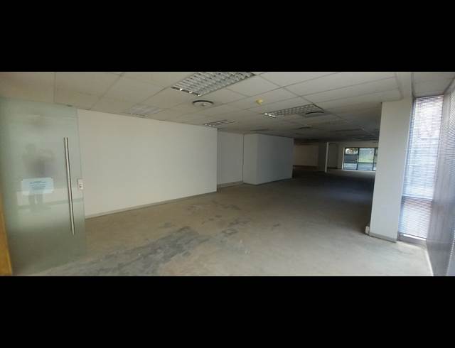 580M² OFFICE TO LET IN WOODMEAD