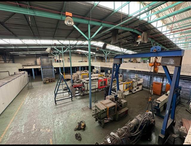 3,563M² WAREHOUSE TO LET IN INDUSTRIA WEST