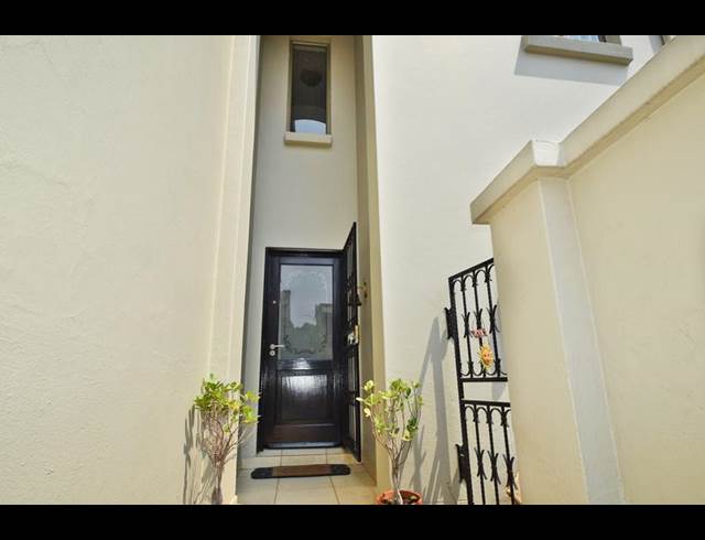 3 BEDROOM PROPERTY TO RENT IN SANDOWN