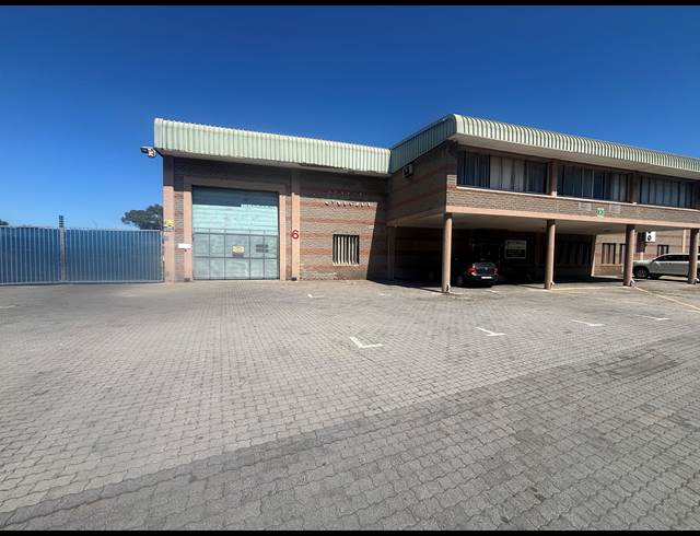 2,443M² WAREHOUSE TO LET IN EPPING INDUSTRIAL
