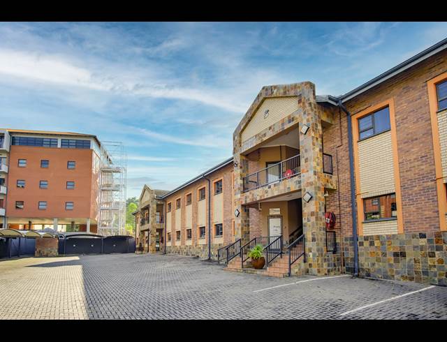 88.20M² OFFICE TO LET IN SONHEUWEL
