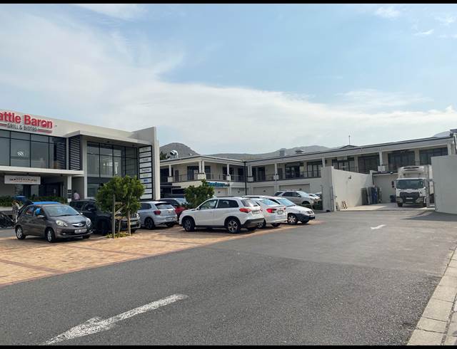 87M² RETAIL TO LET IN WESTLAKE
