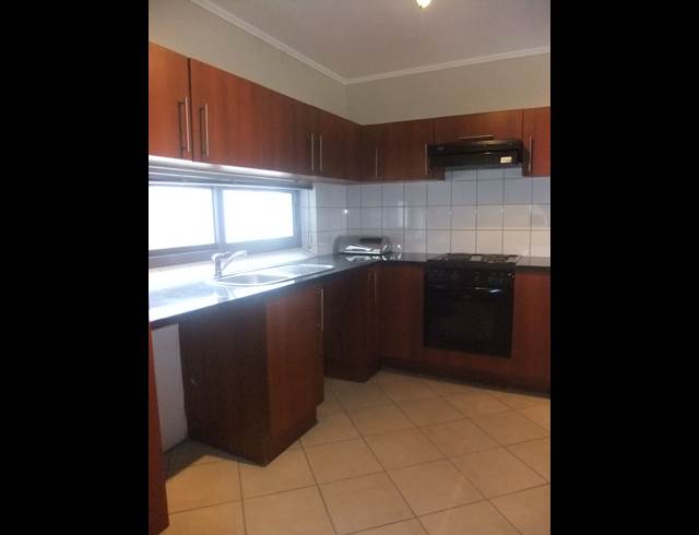 2 bed property to rent in CLAREMONT