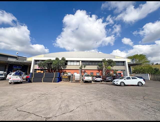 1,671M² WAREHOUSE TO LET IN RIVERHORSE VALLEY