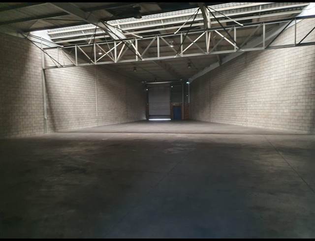 1,146M² WAREHOUSE TO LET IN CITY DEEP