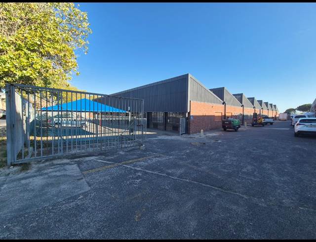 2,785M² WAREHOUSE TO LET IN PAROW INDUSTRIAL