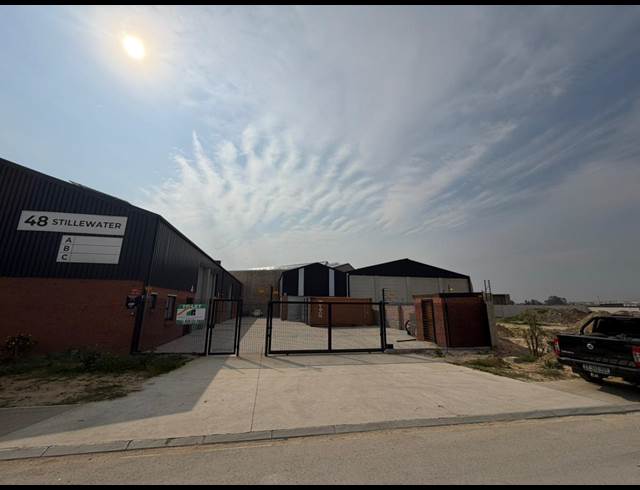 98M² WAREHOUSE TO LET IN FISANTEKRAAL INDUSTRIAL