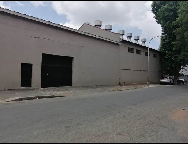 744M² WAREHOUSE TO LET IN FORDSBURG