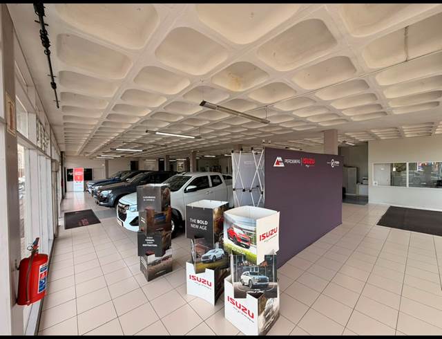 436M² RETAIL TO LET IN MALMESBURY INDUSTRIA