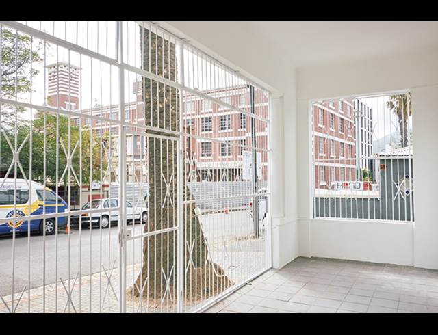 333M² BUILDING TO LET IN GARDENS